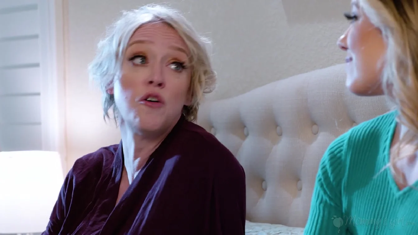 Preview of MommysGirl Dee Williams And River Lynn XXX